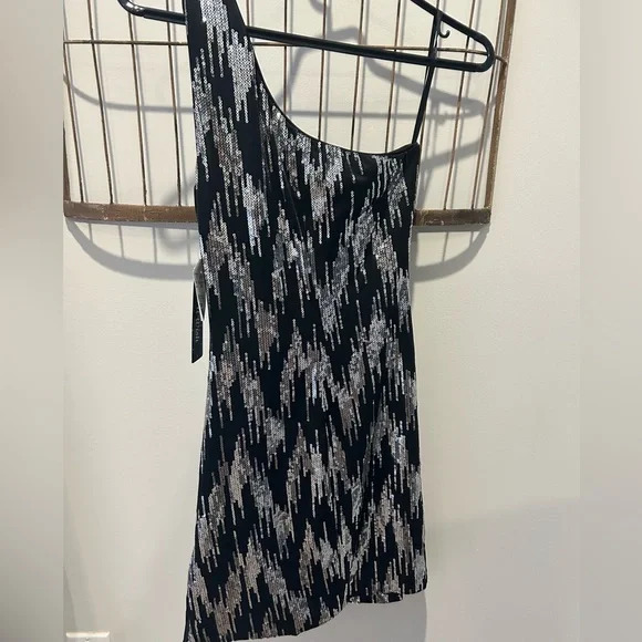 Sparkly dress. New Years & Christmas party - Picture 5 of 5